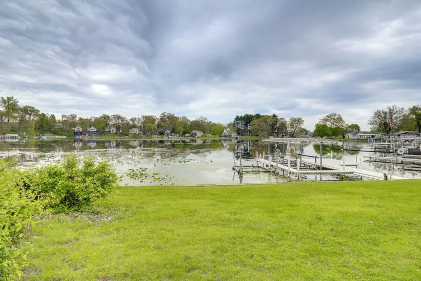 Lake Webster Retreat: Pier, Kayaks & Fire Pit - Image 1