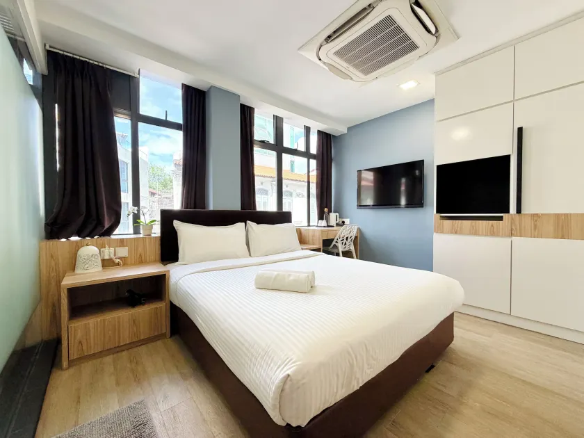 Aura Hotel Mackenzie - Image 1