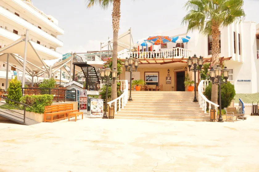 Xeno Club Mare Hotel - Image 1