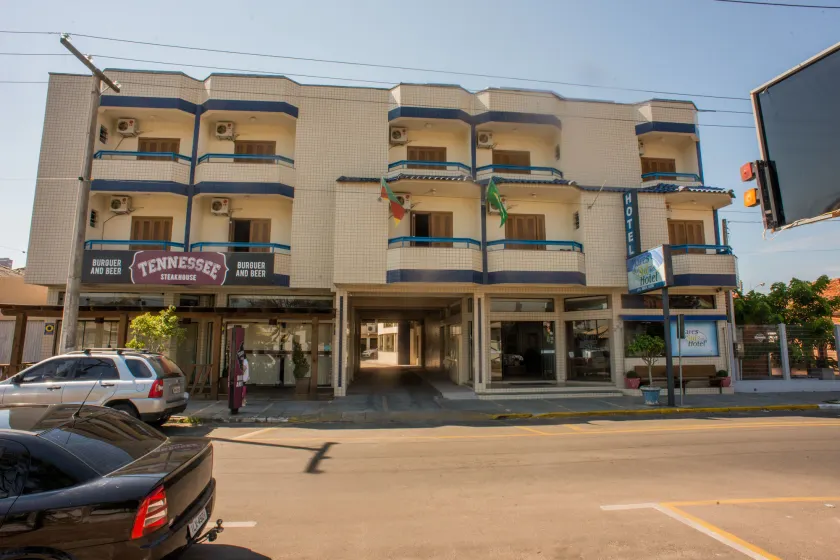 Hotel Mares do Sul - Image 1