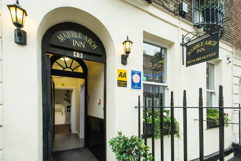Marble Arch Inn - Image 1