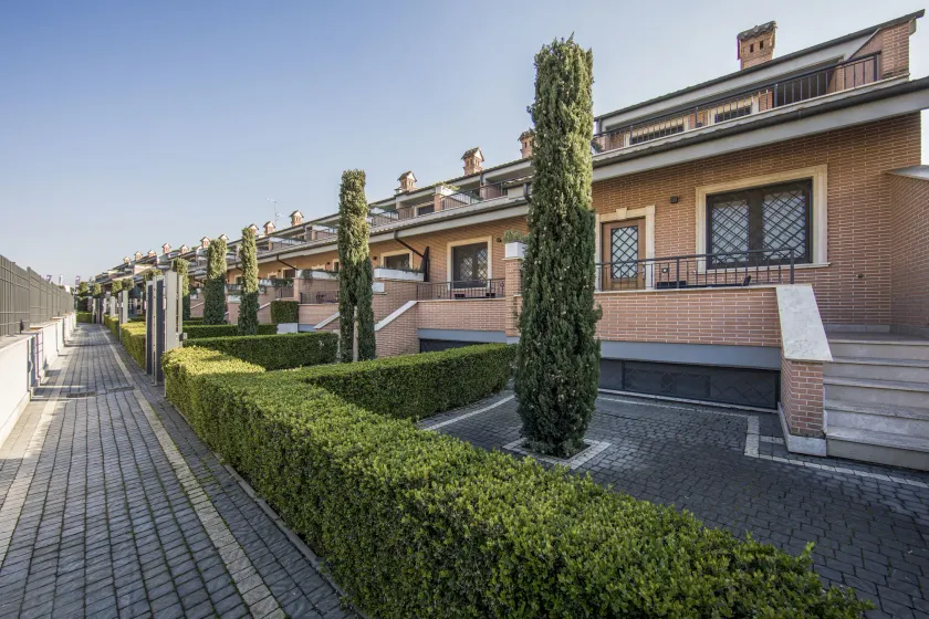 Borgo Aureo - Image 1