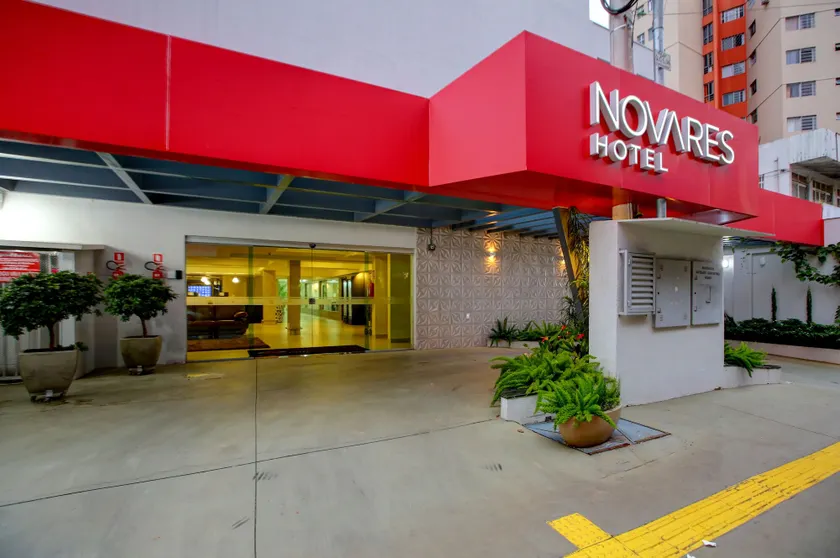 Novares Hotel - Image 1