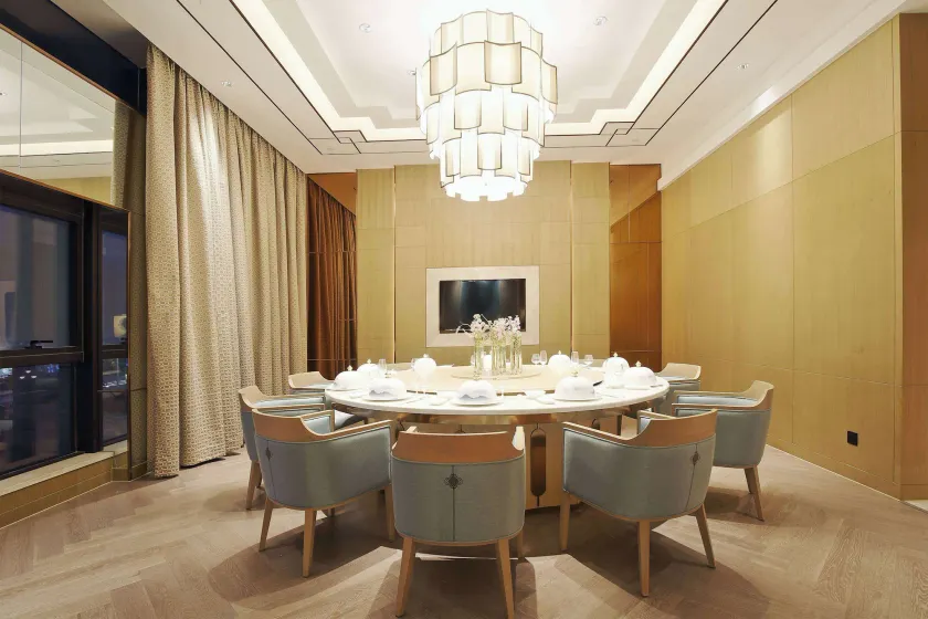 Howard Johnson Glory Plaza Chenghai - Image 1