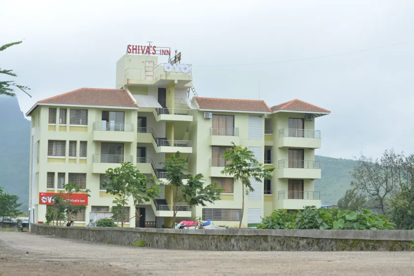 Hotel Shiva's Inn - Image 1