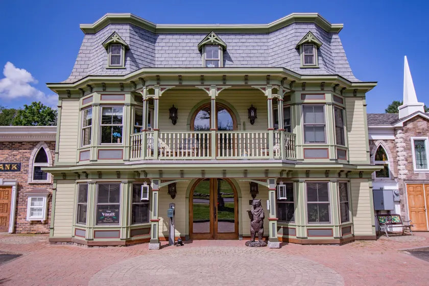 Adventure Suites - Image 1