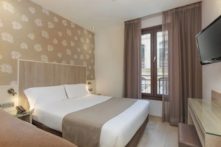 Hotel Santa Marta - Image 1