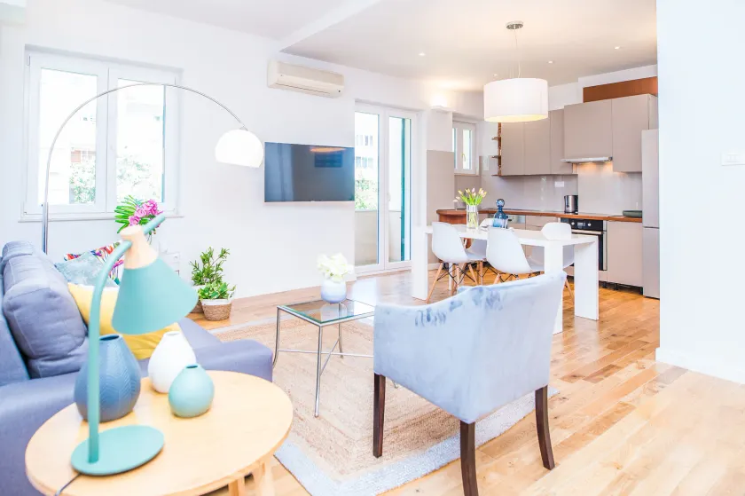 Franco’s spacious residence - great location - Image 1