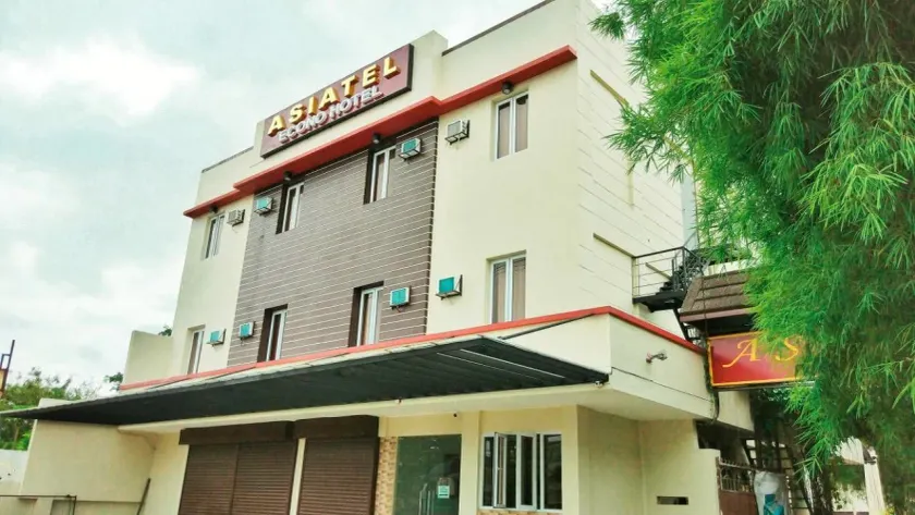 Asiatel Hotel, Sta. Rosa, Laguna - Image 1