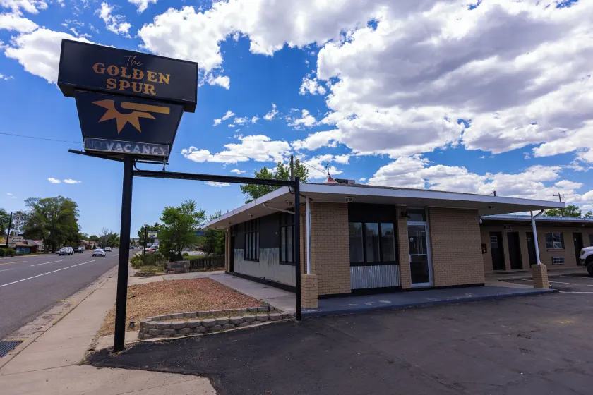 The Golden Spur Hotel - Image 1