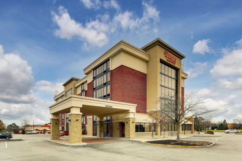 Drury Inn & Suites Columbus Dublin - Image 1