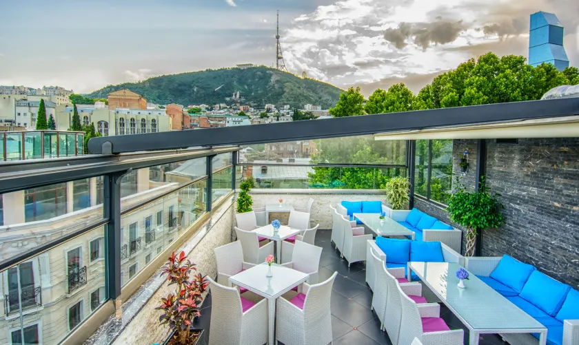 River Side Hotel Tbilisi - Image 1