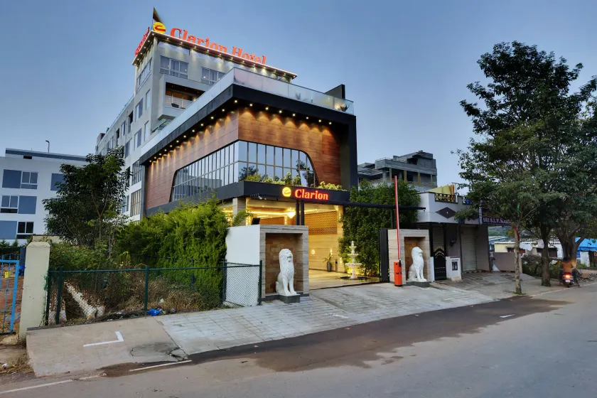 Clarion Hotel Bangalore - Image 1
