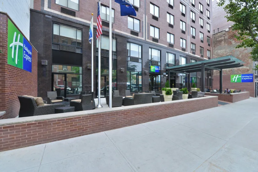 Holiday Inn Express Manhattan Midtown West by IHG - Image 1