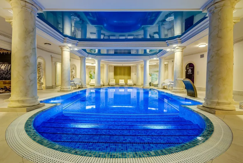 Pałacyk Otrębusy Business & Spa - Image 1