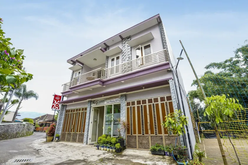 Lancar Homestay Syariah near BNS Mitra RedDoorz - Image 1