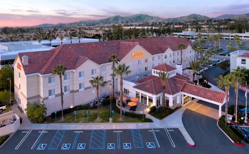 Hilton Garden Inn Irvine East/Lake Forest - Image 1