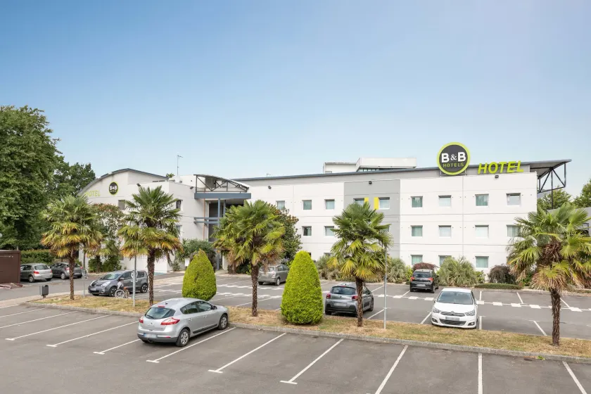 B&B HOTEL Rennes Sud Chantepie - Image 1