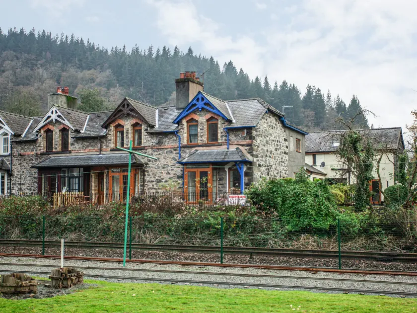 3 Railway Cottages - Image 1