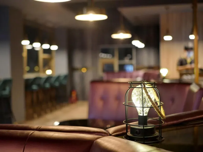 Modern Inn - Image 1