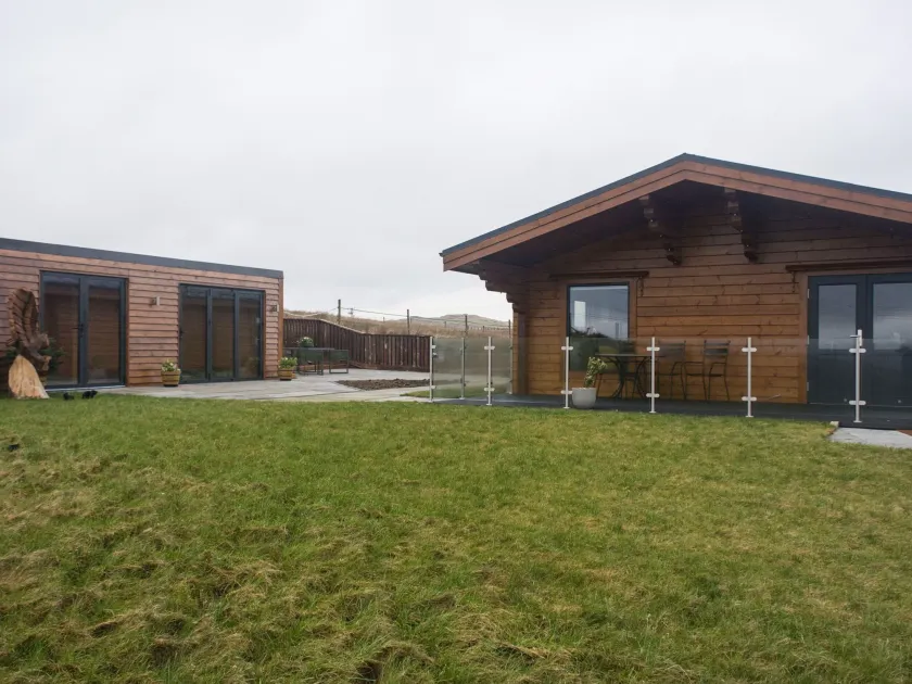 Cottage avec jacuzzi et jardin - Image 1