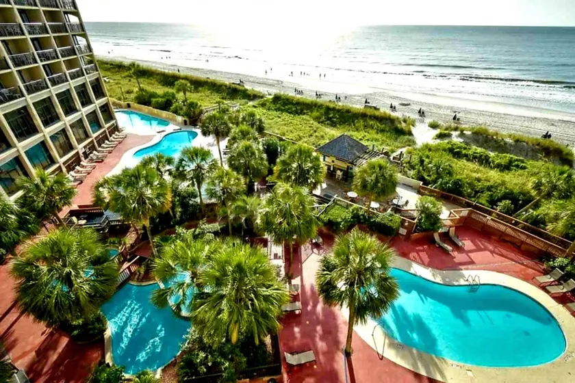 Beachfront Resort Condo w/ Lazy River & Pools! - Image 1