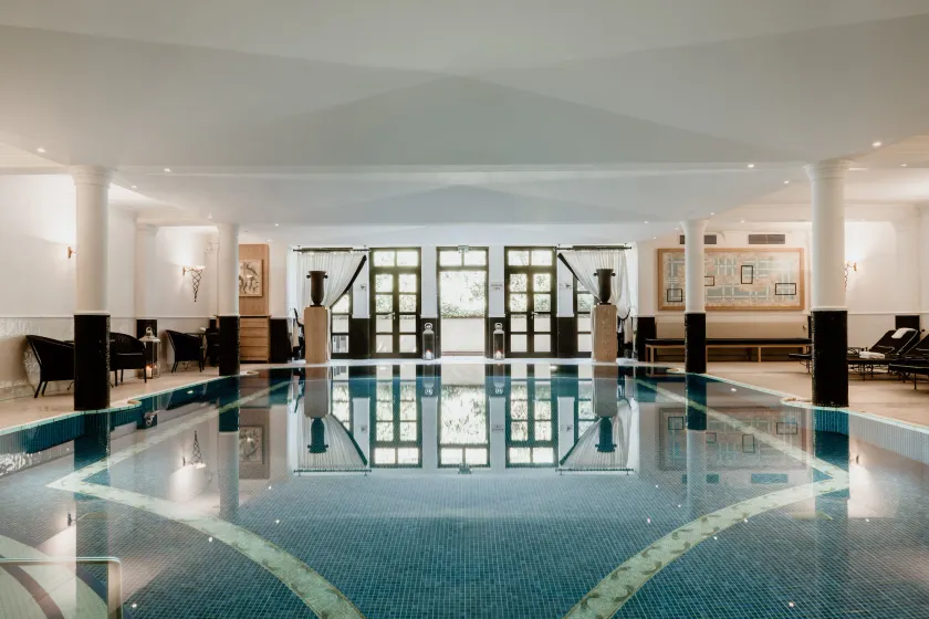 Schlosshotel Berlin - Image 1