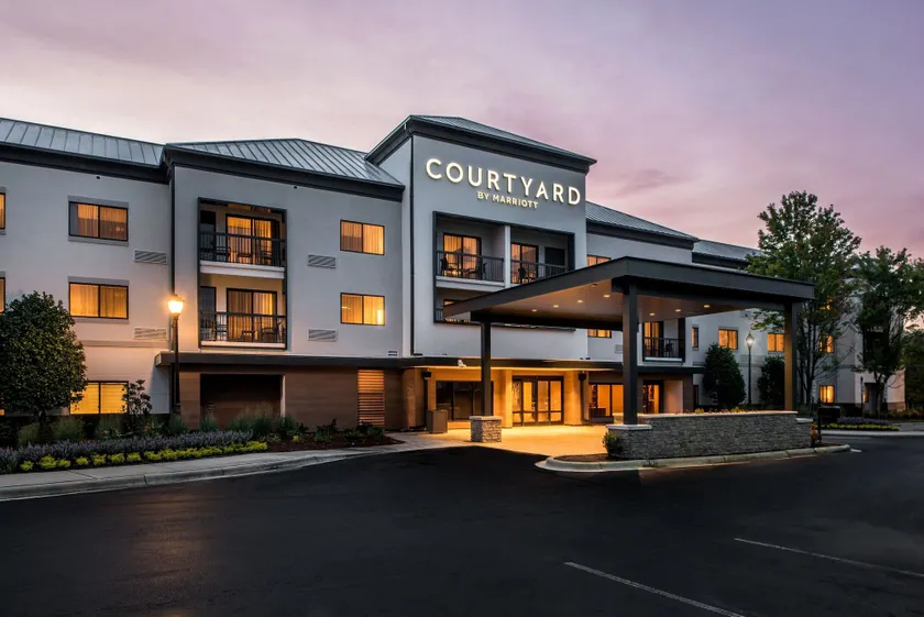 Courtyard by Marriott Charlotte Ballantyne - Image 1