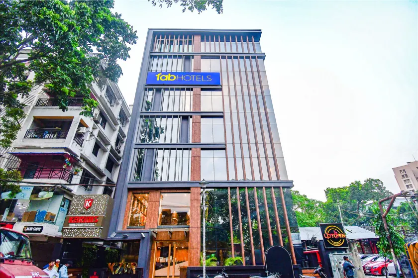 FabHotel Prime Karims - Image 1