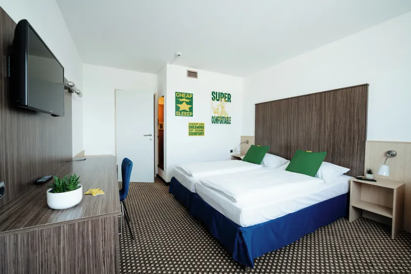 SLEEEP Hotel Vösendorf - Image 1