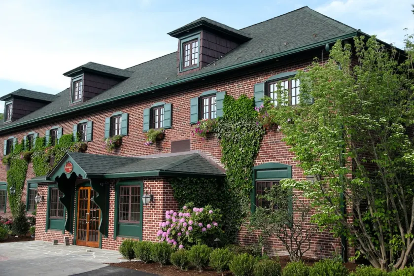 The Beaumont Inn - Image 1