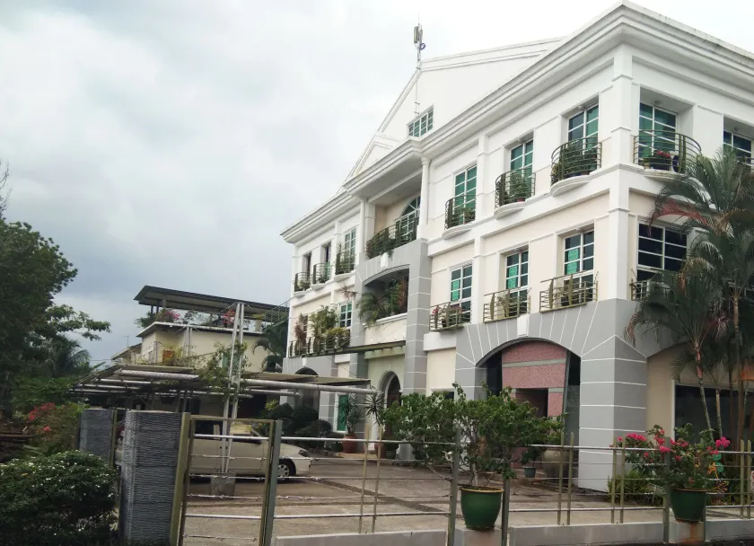 Wesberly Apartments - Image 1