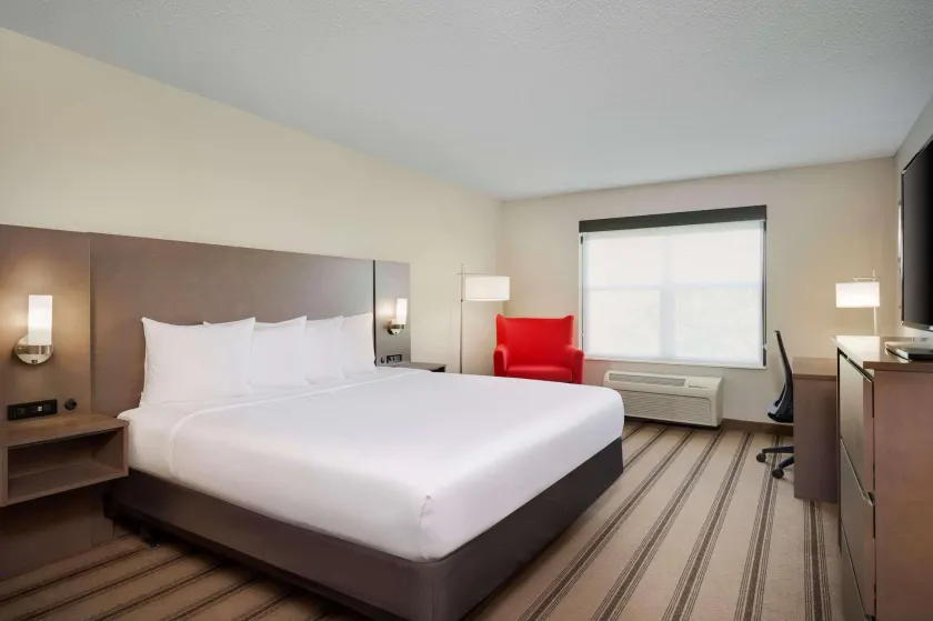 Country Inn & Suites by Radisson Albertville near Outlet Mall - Image 1