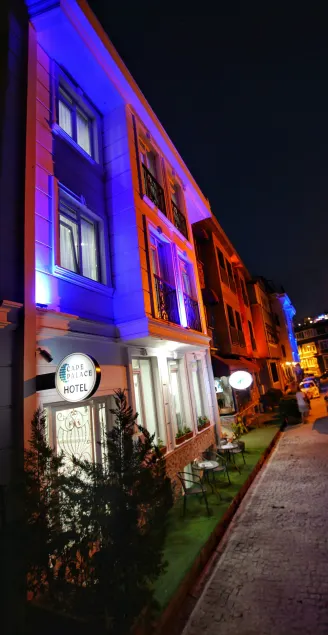 Cape Palace Hotel - Image 1