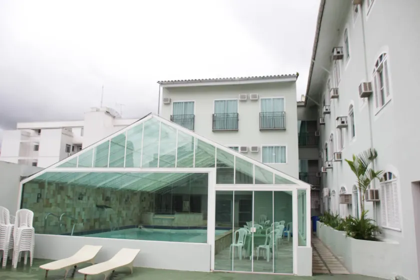 Alzira Park Hotel - Image 1
