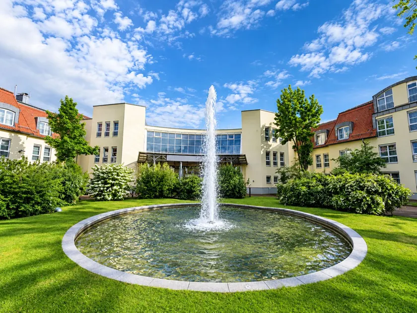 Seminaris Sunday Hotel Leipzig West - Image 1