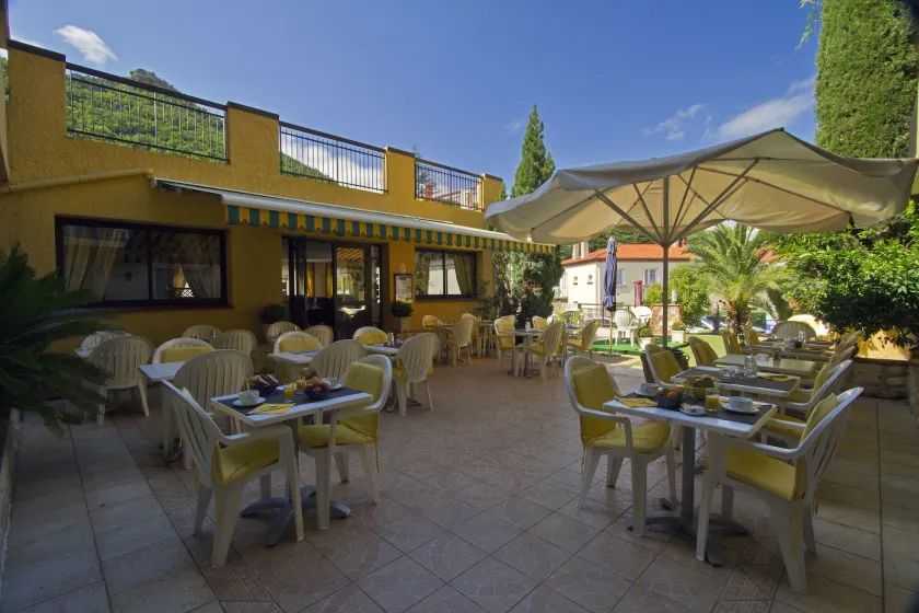 Hôtel Princess - Image 1