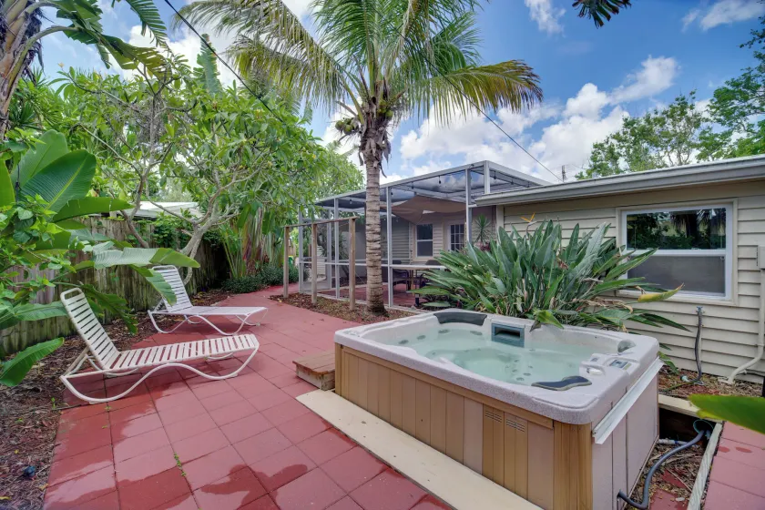 Satellite Beach 'sunshine House' w/ Hot Tub! - Image 1
