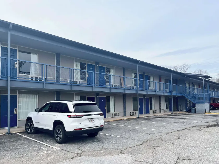 Motel 6 Spartanburg, SC Northwest Business 85 - Image 1