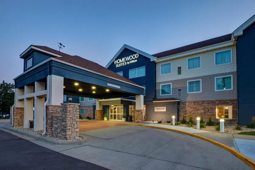 Homewood Suites by Hilton Sioux Falls - Image 1