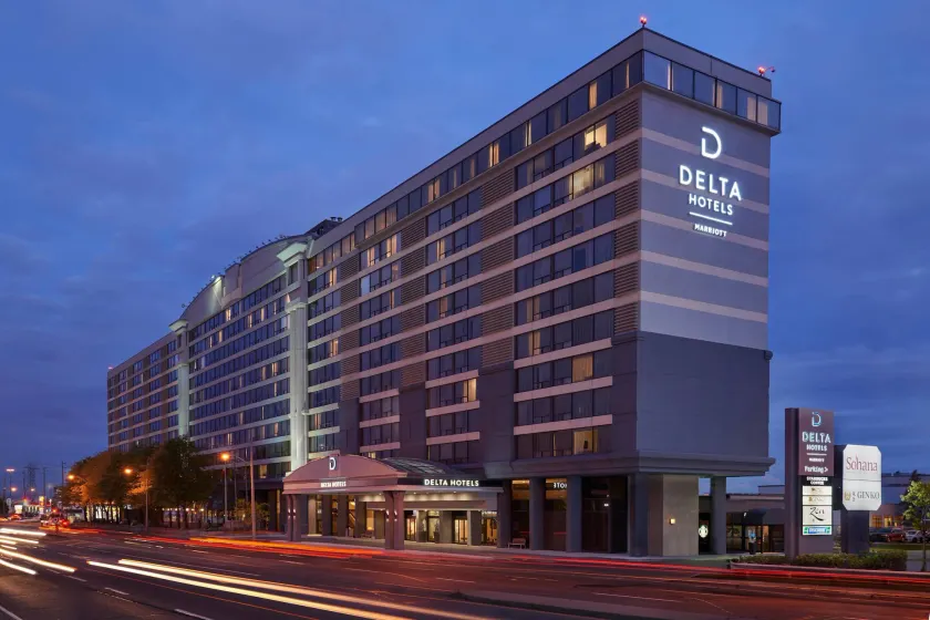 Delta Hotels by Marriott Toronto Airport & Conference Centre - Image 1