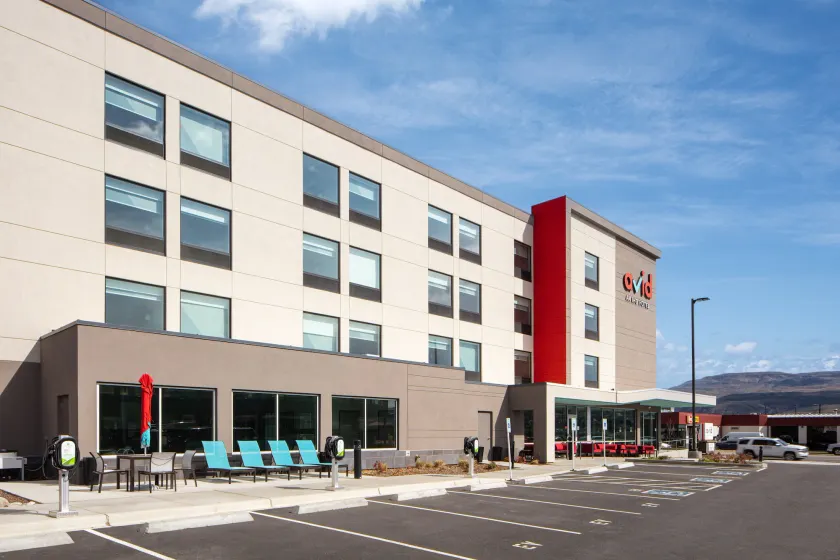 avid hotel Wenatchee by IHG - Image 1