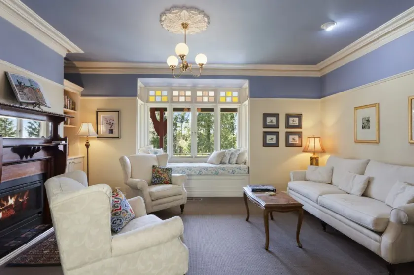 Bethany Manor Bed & Breakfast - Image 1