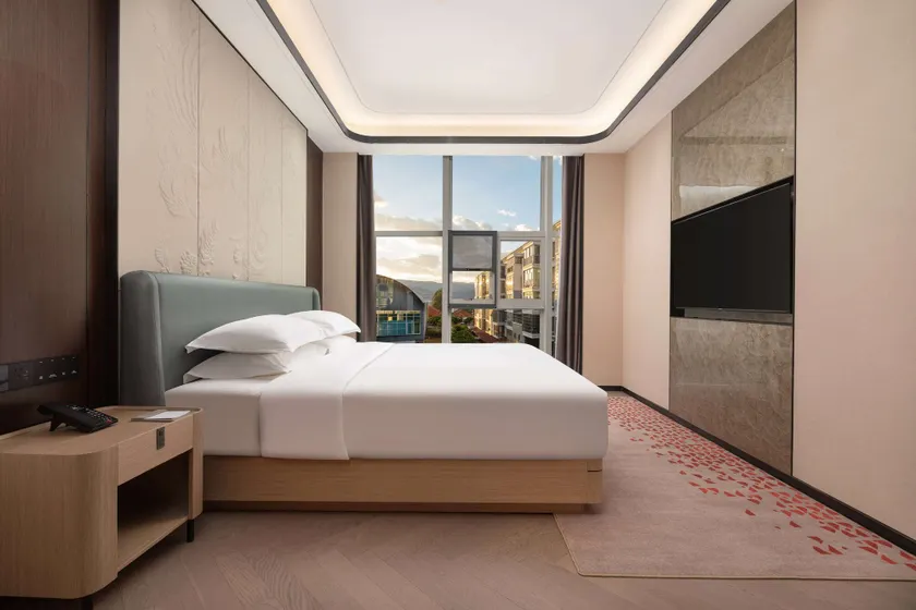 Ramada by Wyndham Honghe Kaiyuan - Image 1