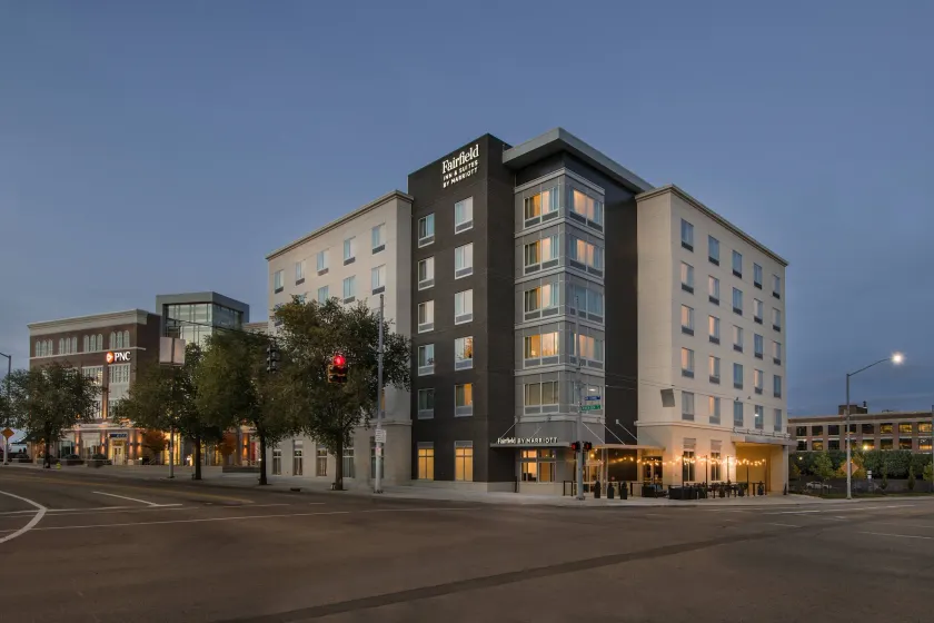 Fairfield by Marriott Inn & Suites Dayton Downtown - Image 1