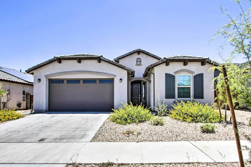 Spacious Surprise Home Near Sports Stadiums! - Image 1