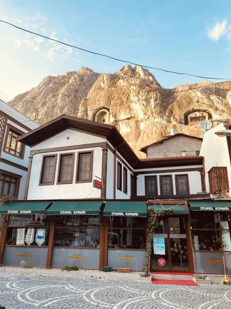 Ziyagil Konağı - Image 1