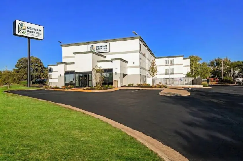 Merriam Park Inn - Image 1