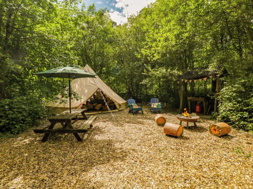 Jungle Bell Tent - Image 1