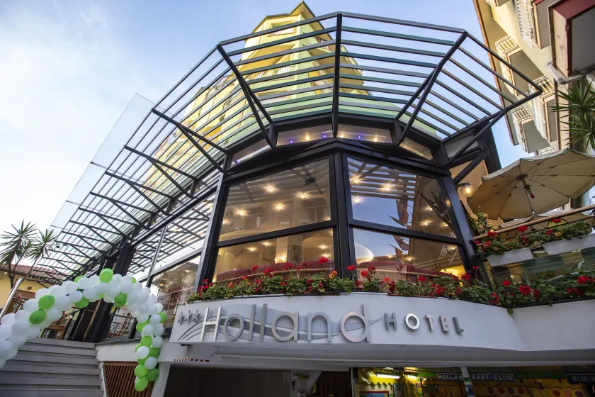 Hotel Holland - Image 1